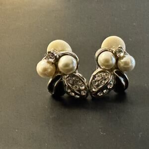 VTG Clip On Earrings Faux Pearl Rhinestones Silver Tone Formal Wedding Dressy
